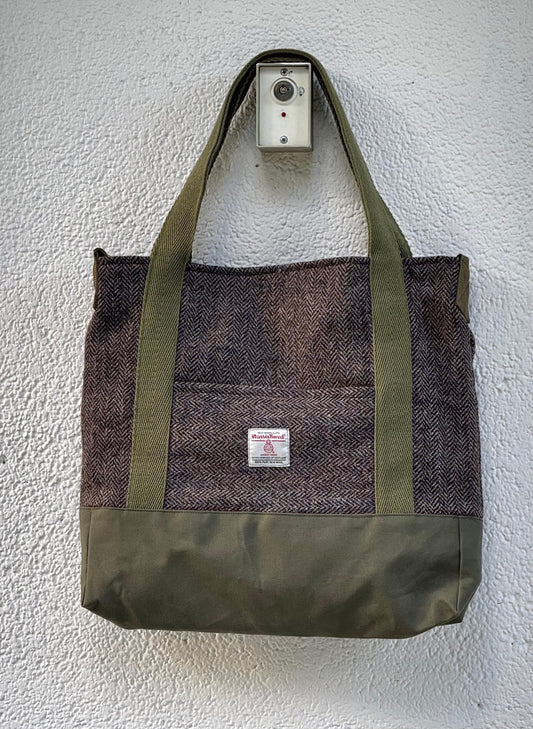He Ecru Harris Tweed Bag