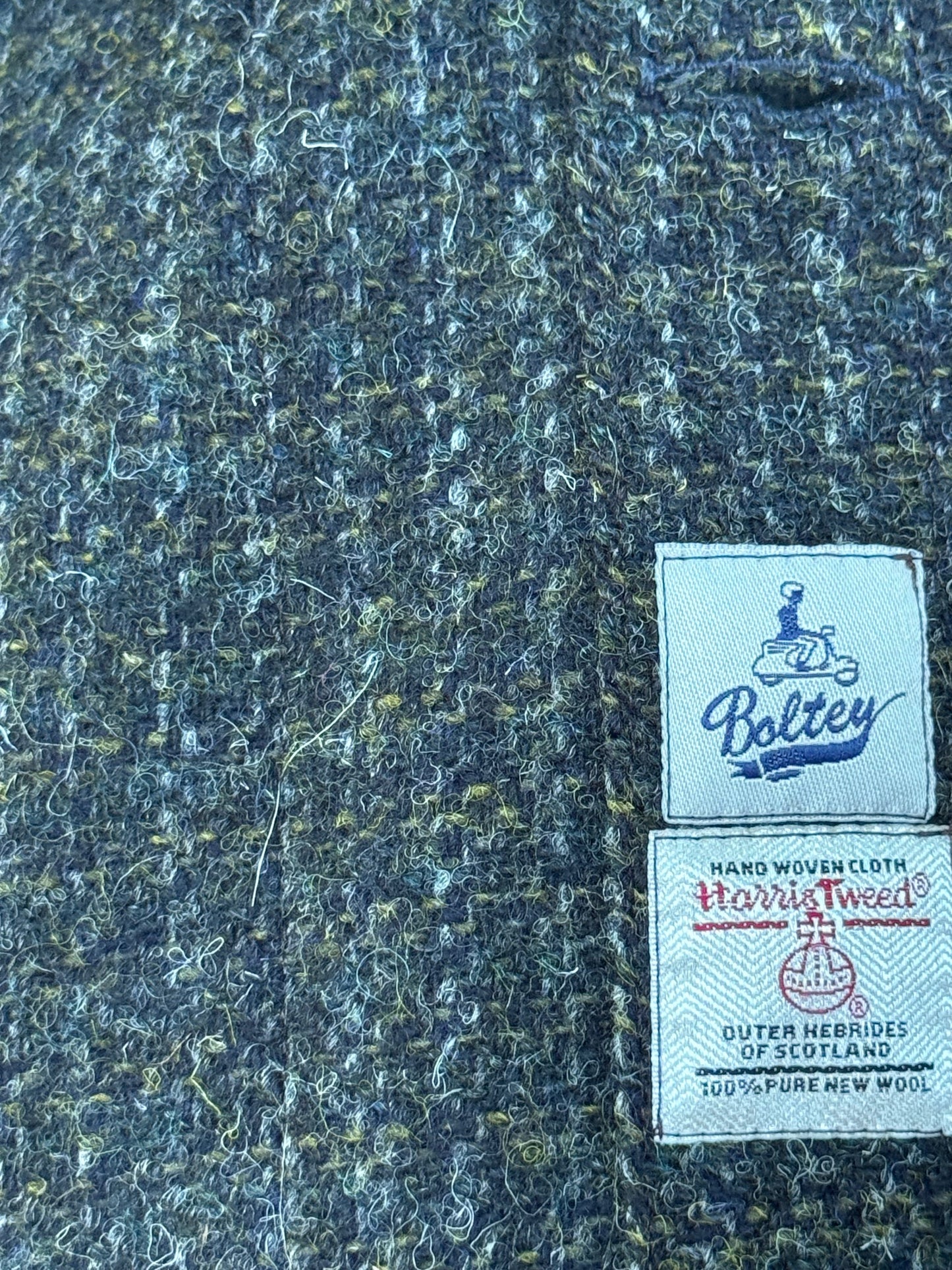 Worker Harris Tweed Pin Pon